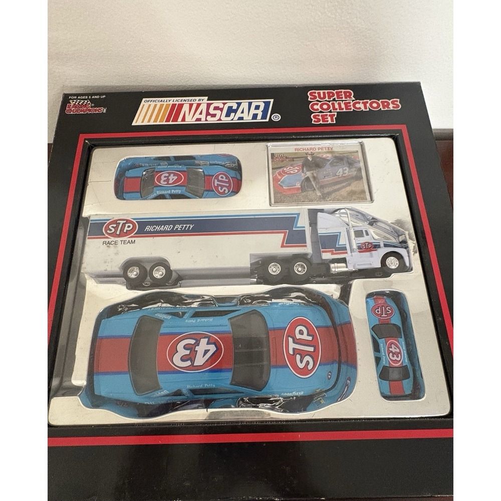 RACING CHAMPIONS #43 RICHARD PETTY 1992 SUPER COLLECTOR Set 3 Cars Transporter